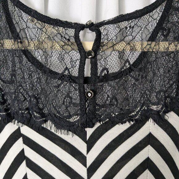 2 For $30 Monteau Lace Black Striped Sleeveless Maxi Dress Medium - Picture 5 of 8